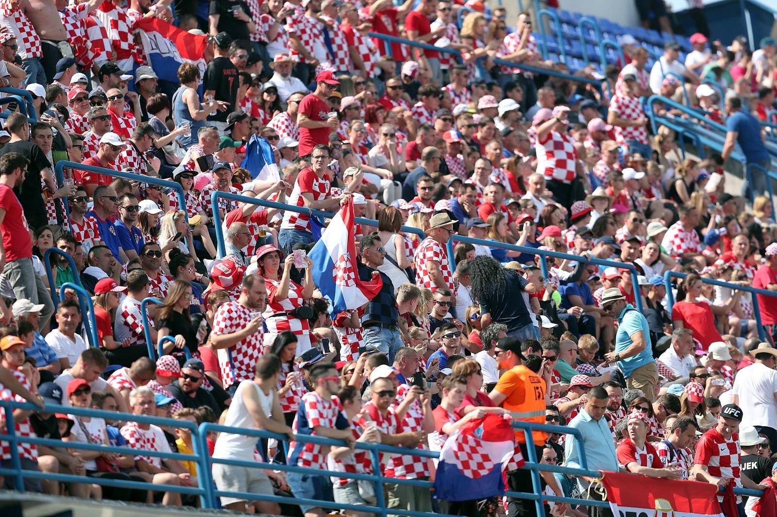 Krasna atmosfera u Osijeku; Luka: Dizali ste nas, hvala vam