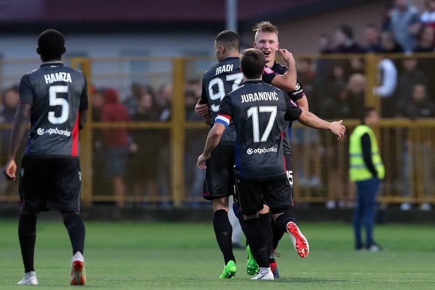 ZapreÅ¡iÄ: Hrvatski Telekom Prva liga, 5. kolo, GNK Dinamo - NK Lokomotiva