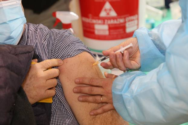 Međimurje: Započelo masovno cijepljenje ljudi starijih od 65