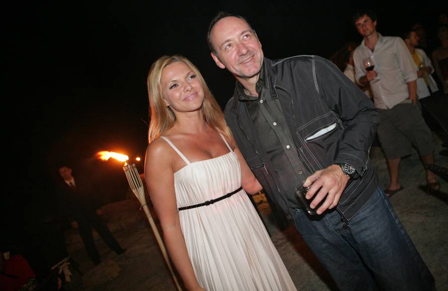 Ljubavi Vlatke Pokos: Razvela se od Dikana, otišla u Kanadu, a sad ljubi devet godina mlađeg