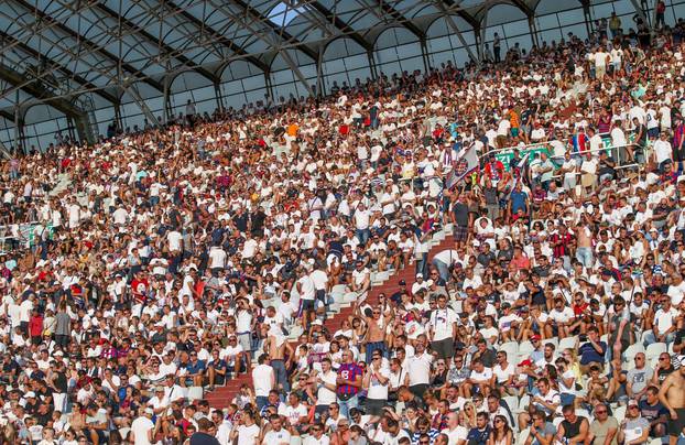 Split: Sve je spremno za poÄetak utakmice HNK Hajduk i GNK Dinamo