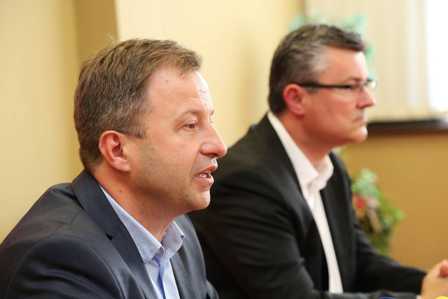 Tim: Ne vraćam se u politiku. Most je uz mene bio do kraja