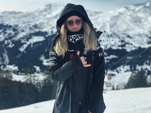 Sunce i planine? Za slovensku boardericu to znači slobodu...