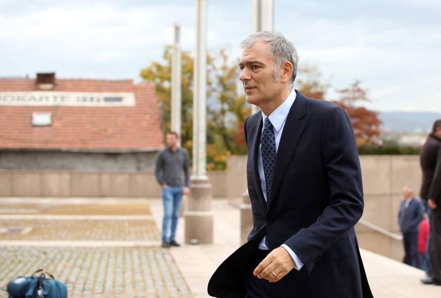 Zagreb: Dolazak poznatih uzvanika na promociju knjige Martine DaliÄ