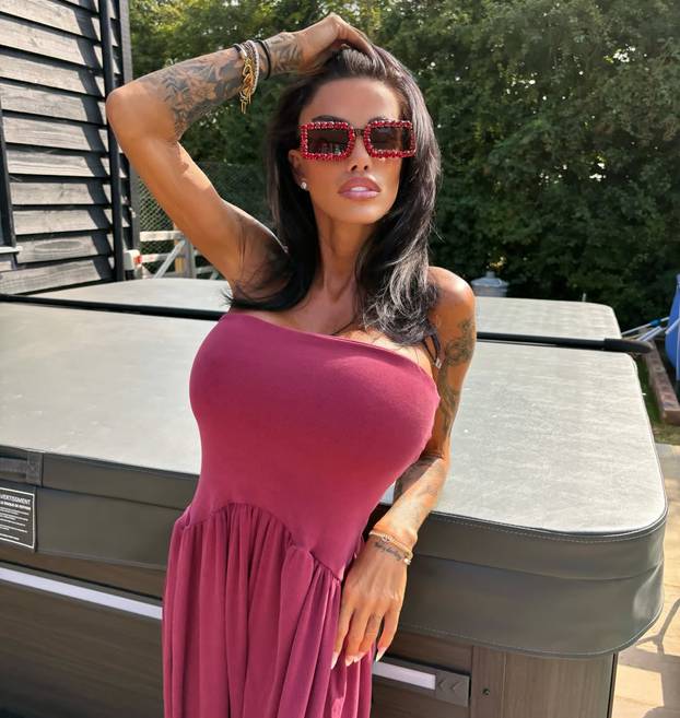 FOTO Bivši reprezentativac se uzbudio pa platio 18+ modelu da mu glumi bivšu: Htio je  spoj