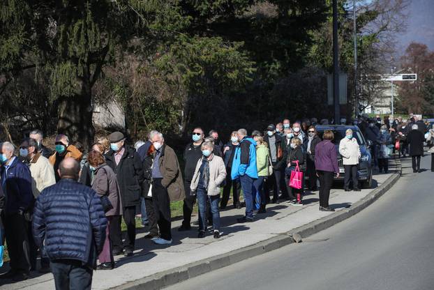 Zagreb: HZJZ će na puktu na Mihaljevcu procijepiti od 600 do 900 starijih osoba
