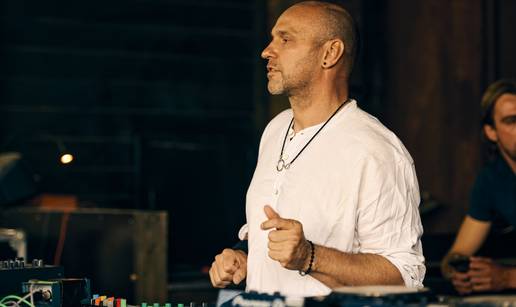 Ovog petka Henrik Schwarz u zagrebačkom Petom Kupeu