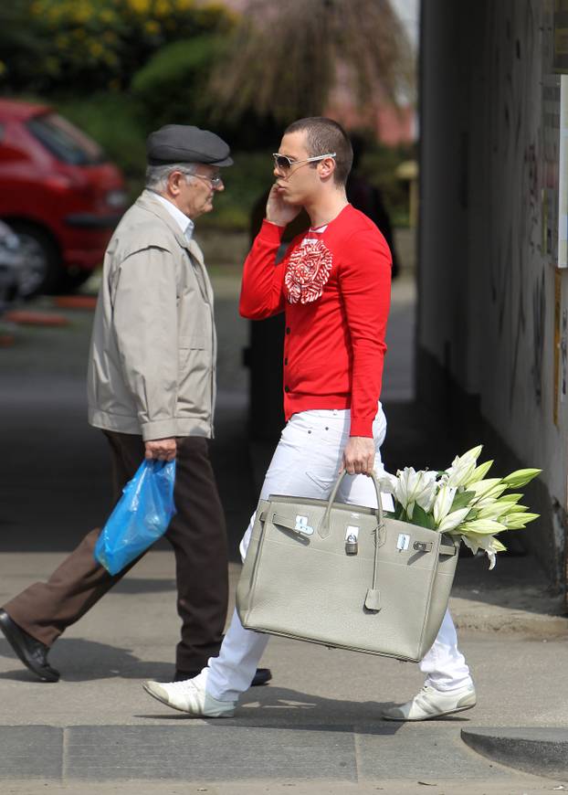 Zagreb: Marko Grubni? pokazao novu skupocjenu torbu