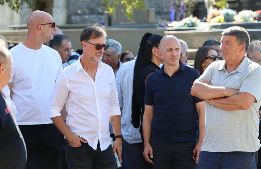 Zmijavci: Posljednji ispraćaj Ivana Gudelja