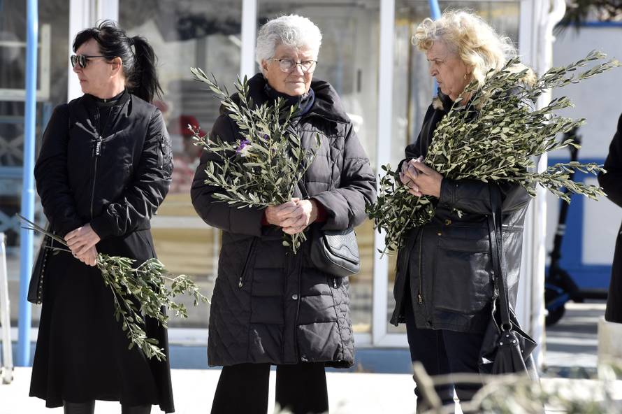 Vodice: Blagoslov maslinovih grančica na blagdan Cvjetnice