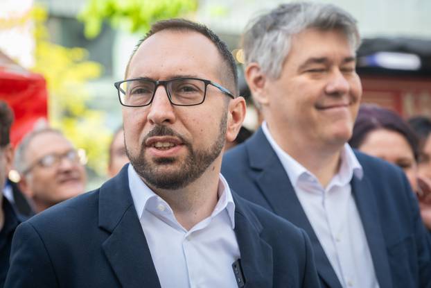 Tomislav Tomašević počeo je prikupljati potpise za kandidaturu za novi mandat na čelu Grada Zagreba