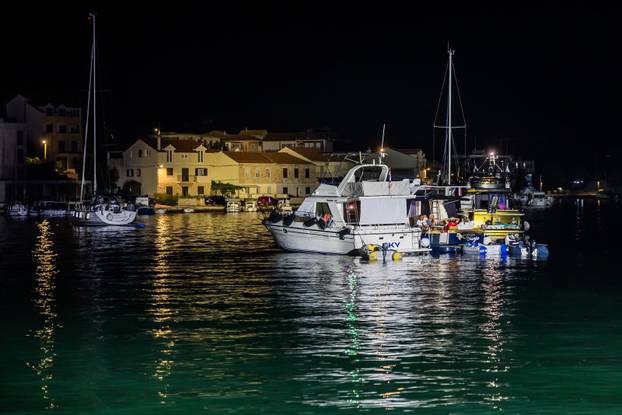 Vela Luka: Generalna proba koncerta Trag u Beskraju