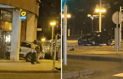 VIDEO Kaos u Zagrebu: Sudarili se na raskrižju, Porsche odletio u izlog restorana i razbio staklo