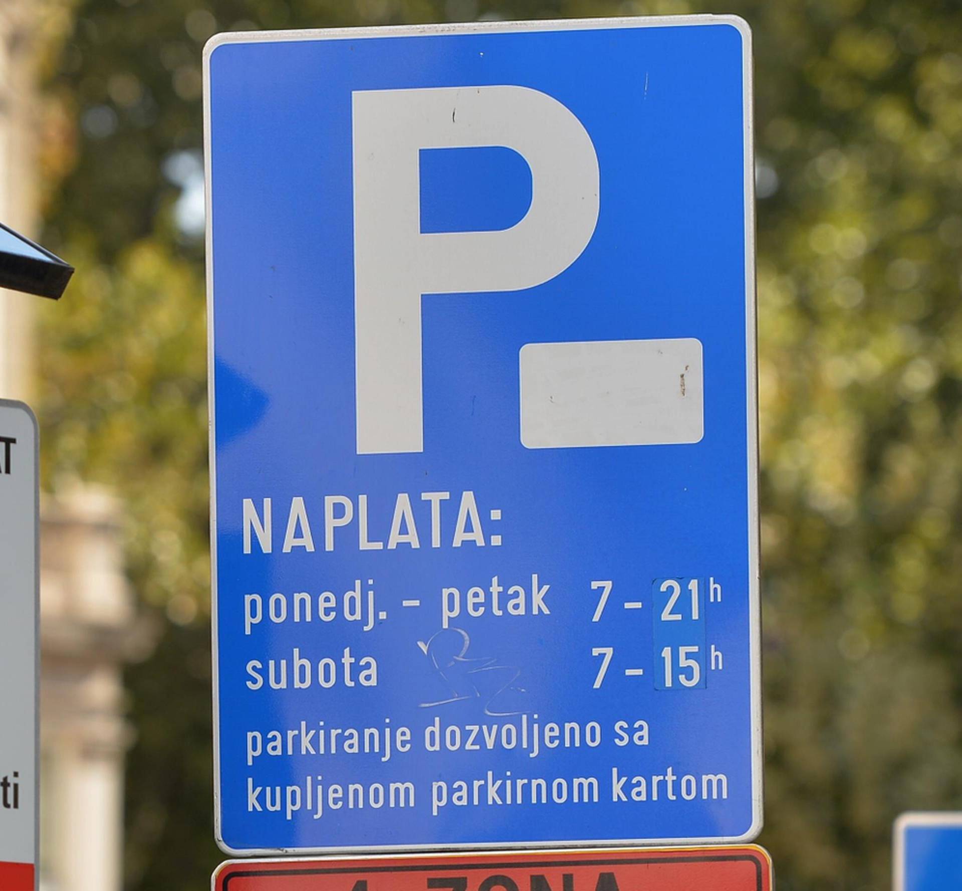 Zagrebparking naplaćuje i pozive na besplatni telefon