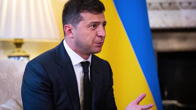 President Volodymyr Zelenskyy visits UK