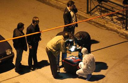 Atena: U napadu motorista ranjena petorica policajaca
