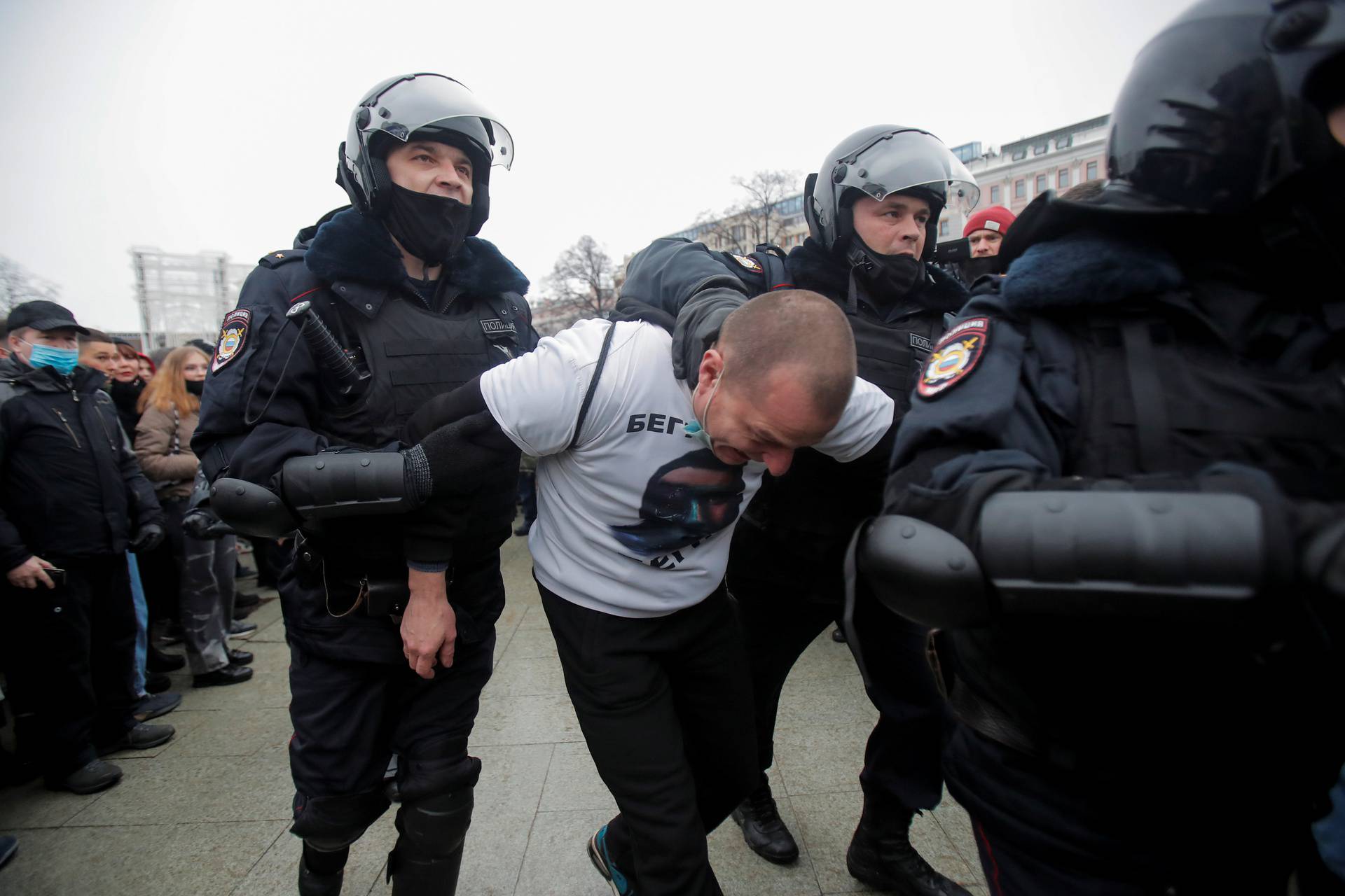 Navalny supporters protest his arrest