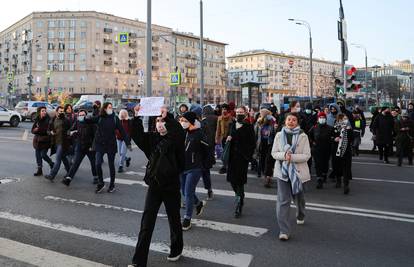 Ruska policija privela više od 900 ljudi na prosvjedima