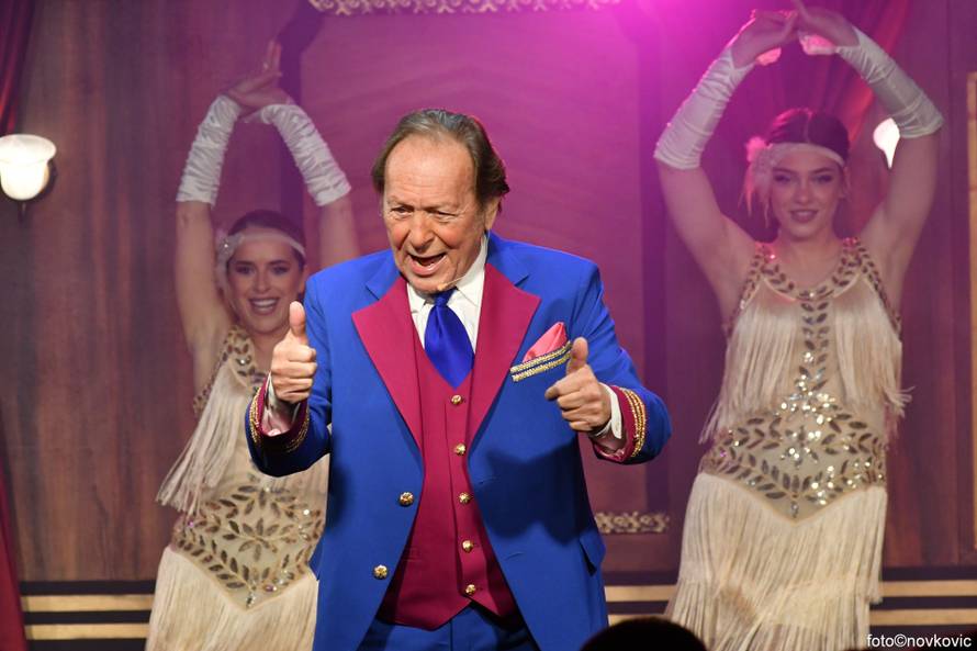 Miro Ungar (88) nakon partije tenisa 'skače' u cabaret vlak