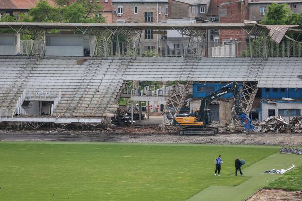 Zagreb: Početak rušenja zapadne tribine stadiona u Kranjčevićevoj