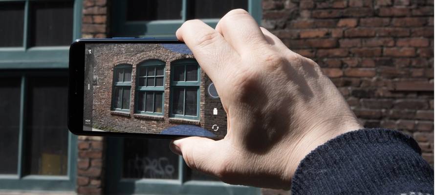 Stisni ga  za selfie: HTC U11 je telefon s najboljom kamerom