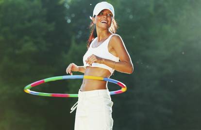 Mršavite uz igru: Hula hoop u 30 minuta troši 500 kalorija