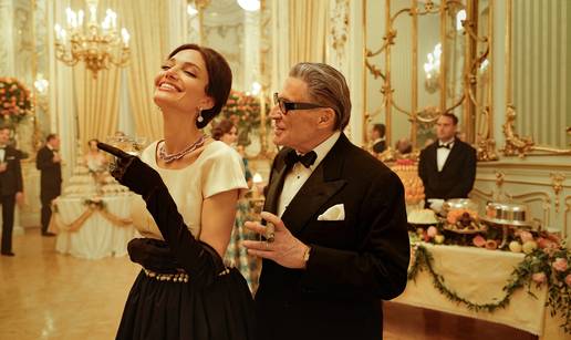 Film 'Maria' o divi Callas je vizualno divan: Kvari ga loša sinkronizacija usana Angeline...