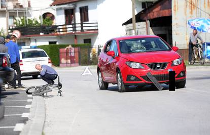 Auto udario dječaka (10) na biciklu, prevezli ga u bolnicu