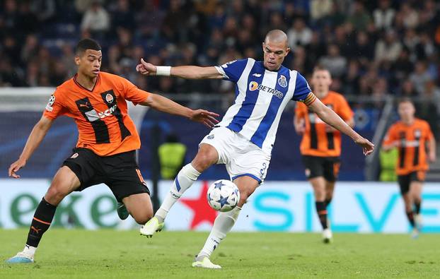 Champions League - Group H - Shakhtar Donetsk v FC Porto