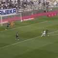 VIDEO Nevjerojatan kiks Rijeke! Zaigrala se i primila bizarni gol