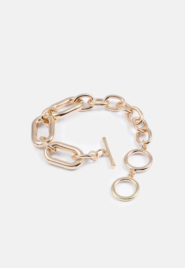 Pregledali smo ponudu za vas! Sjajne narukvice za party dane