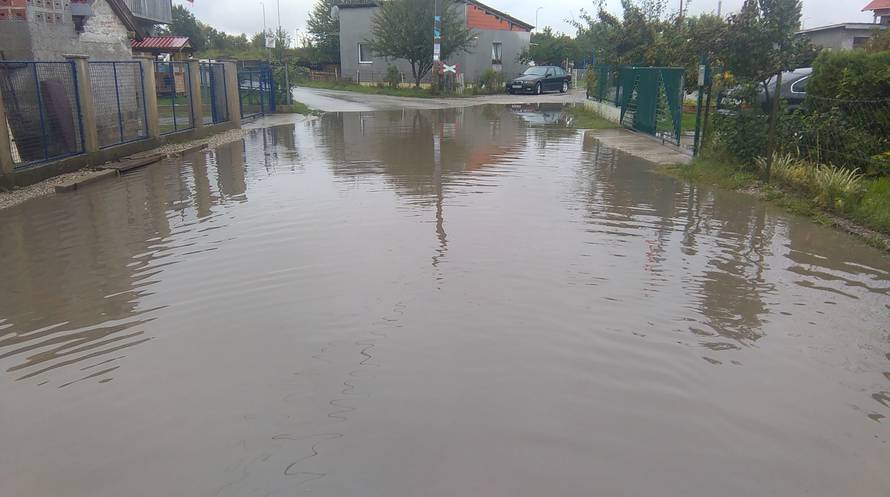 Obilne kiše ponovno potopile Crikvenicu, Rab, Kozari Bok...