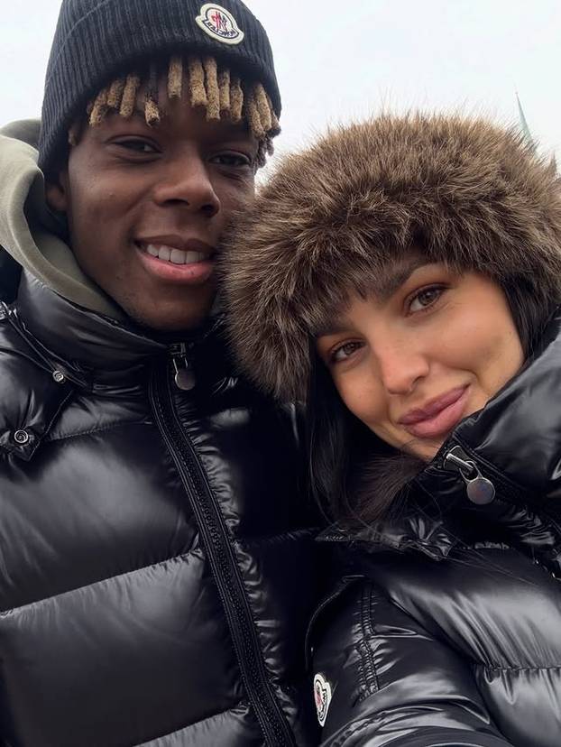 FOTO KAKVE LJEPOTICE! Ima li Španjolska najljepše WAGS-ice? Evo koga ljube Olmo i društvo...