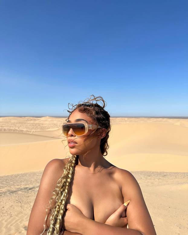 FOTO Djevojka NBA zvijezde na utakmici otkrila previše. Ili ne?