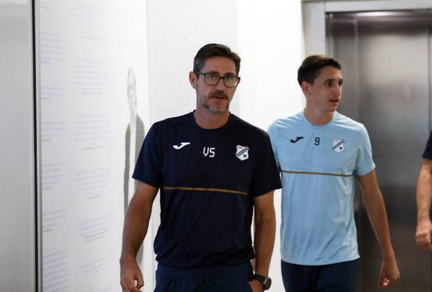 Rijeka: Trener Victor Sanchez i igrač Luka Menalo na konferenciji HNK Rijeka