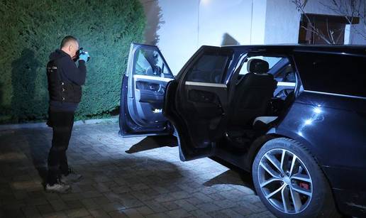 FOTO Istražitelji u Mikulićevu dvorištu detaljno češljali i skupocjeni Range Rover Velar