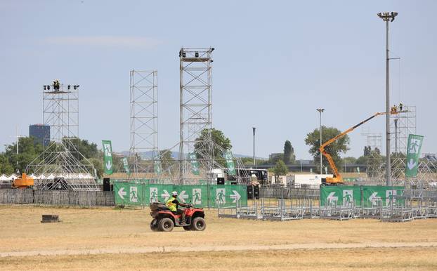 Zagreb: Priprema pozornice za koncert Thompsona 