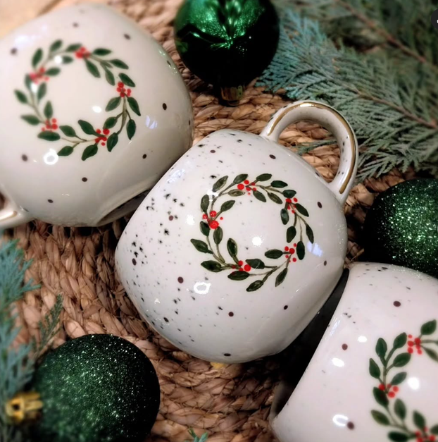 Naši umjetnici i dizajneri nude ukrase za Božić: Šalice se zlate, a vezeni vijenci su najtraženiji