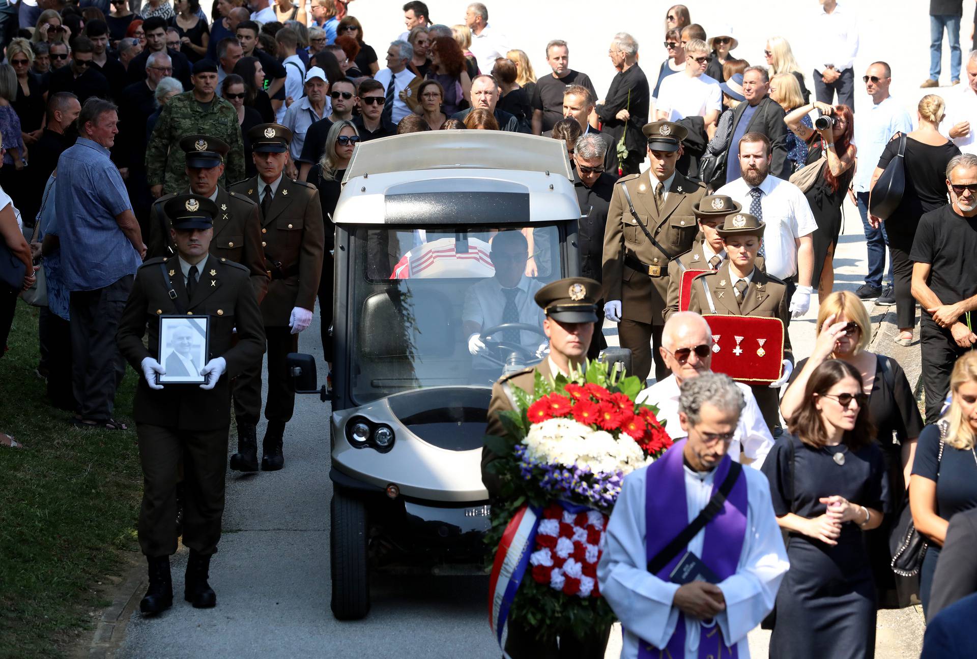 Zagreb: Pogreb Predraga Freda Matića na Krematoriju