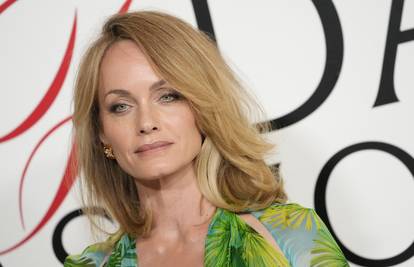 Amber Valletta u haljini koju je proslavila J.Lo: 'Čarobna je, pa skoro je potrgala internet tada!'