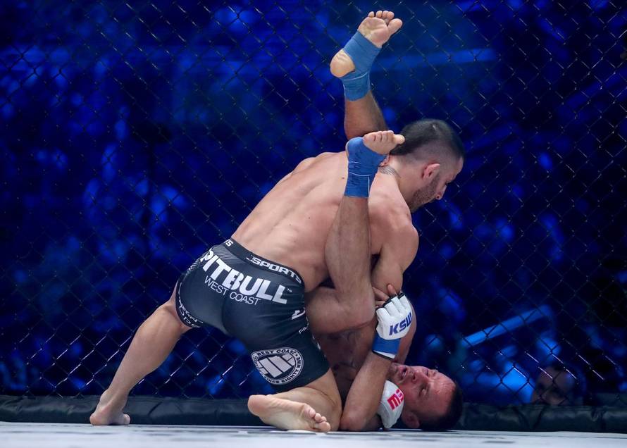 Zagreb: Borilački spektakl KSW 51, Antun Račić - Damian Stasiak