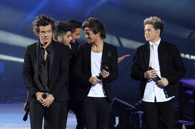 Milano: Grupa One Direction nastupila je u showu X Factor 