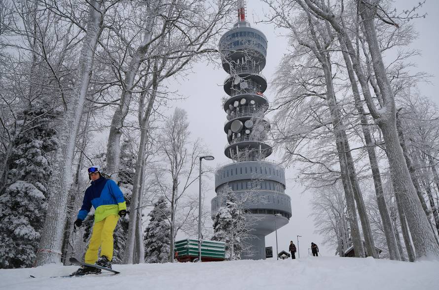 Zagreb: Započela skijaška sezona na Sljemenu 