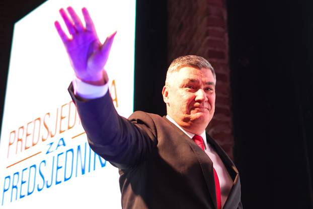 Zagreb: Zoran Milanović obratio se okupljenima nakon prvog kruga predsjedničkih izbora