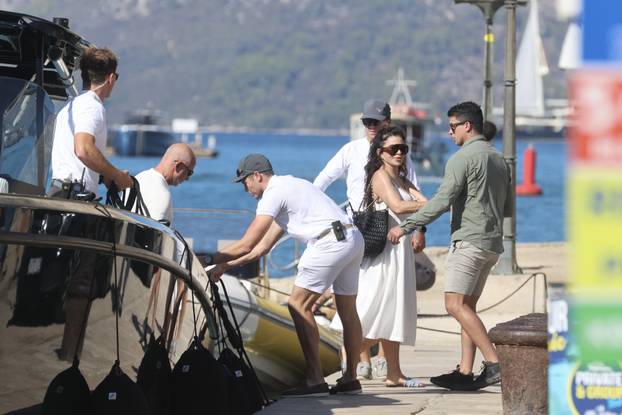 EKSKLUZIVNO Trogir: Nakon četverodnevnog krstarenja Jadranom Jeff Bezos i Lauren Sanchez napustili Hrvatsku