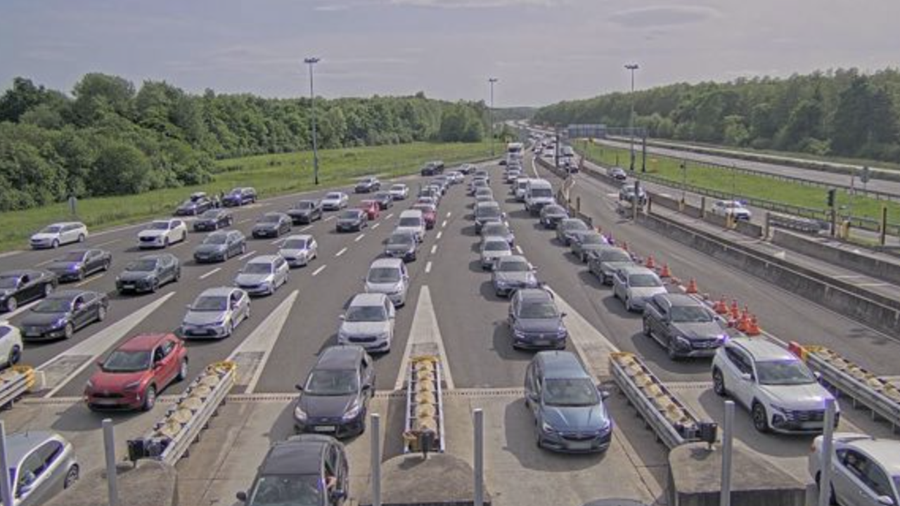 FOTO Kilometarske kolone i zastoji na autocestama. Na granicama višesatna čekanja