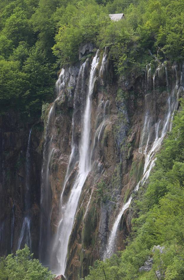 Turisti na Plitvicama