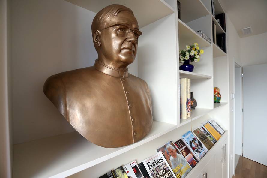 Internat Opusa Dei: Luksuz u kojem nema djevojaka i tuluma