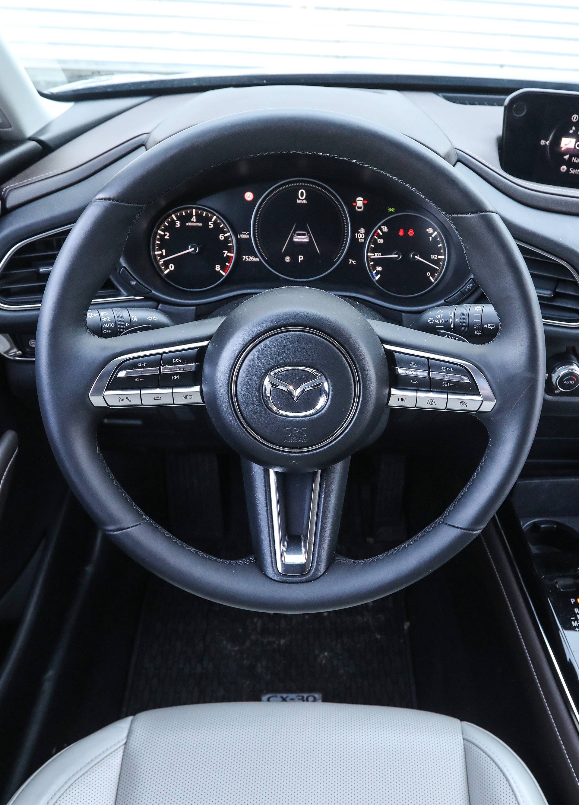 Mazda CX-30 Skyactiv X je benzinac koji troši kao dizelaš