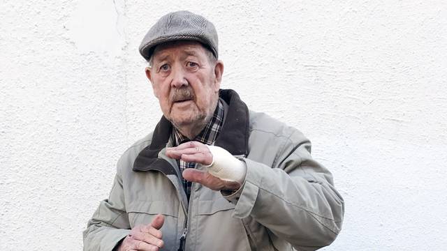 War veteran, 88, floored thug with karate chop to save woman from knife gang